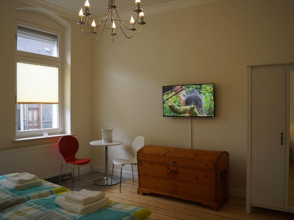 Top Lage! Appartement Im Herzen Von Einbeck! 3 Schlafzimmer, Garten! Luaran gambar