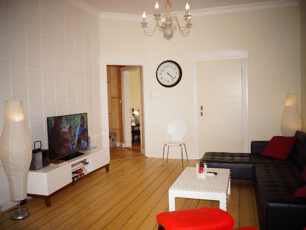 Top Lage! Appartement Im Herzen Von Einbeck! 3 Schlafzimmer, Garten! Luaran gambar