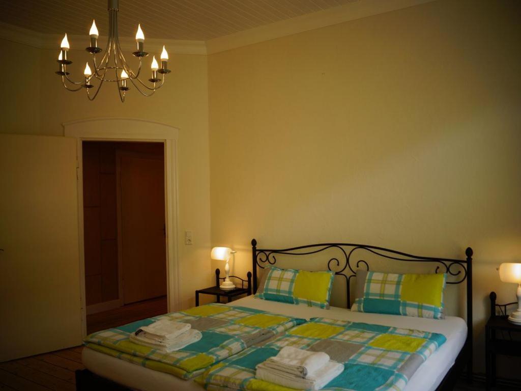 Top Lage! Appartement Im Herzen Von Einbeck! 3 Schlafzimmer, Garten! Luaran gambar