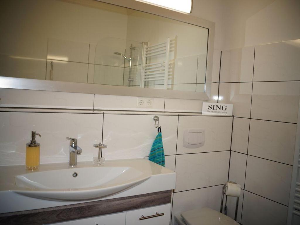 Top Lage! Appartement Im Herzen Von Einbeck! 3 Schlafzimmer, Garten! Luaran gambar